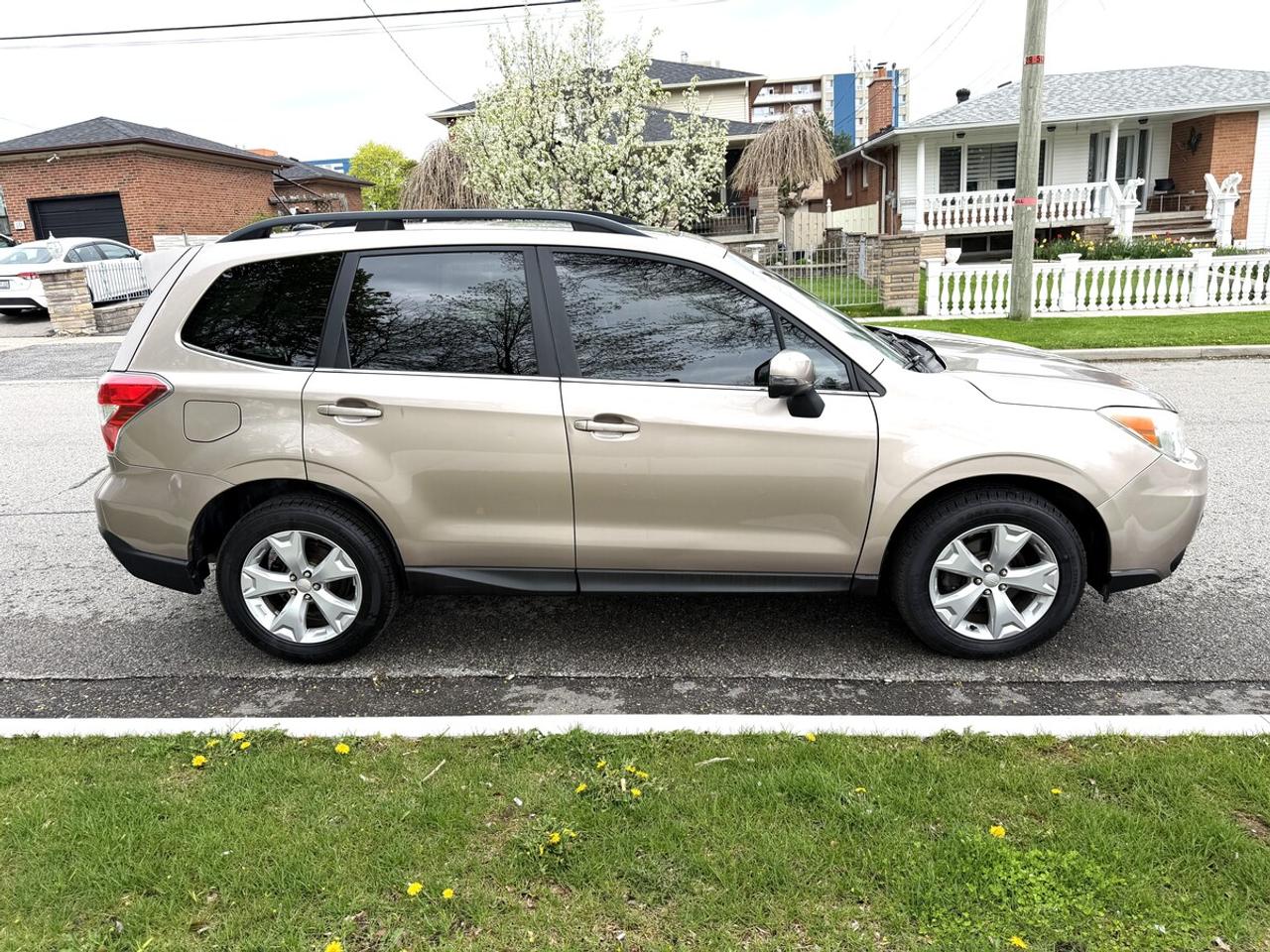 2014 Subaru Forester i Touring Photo