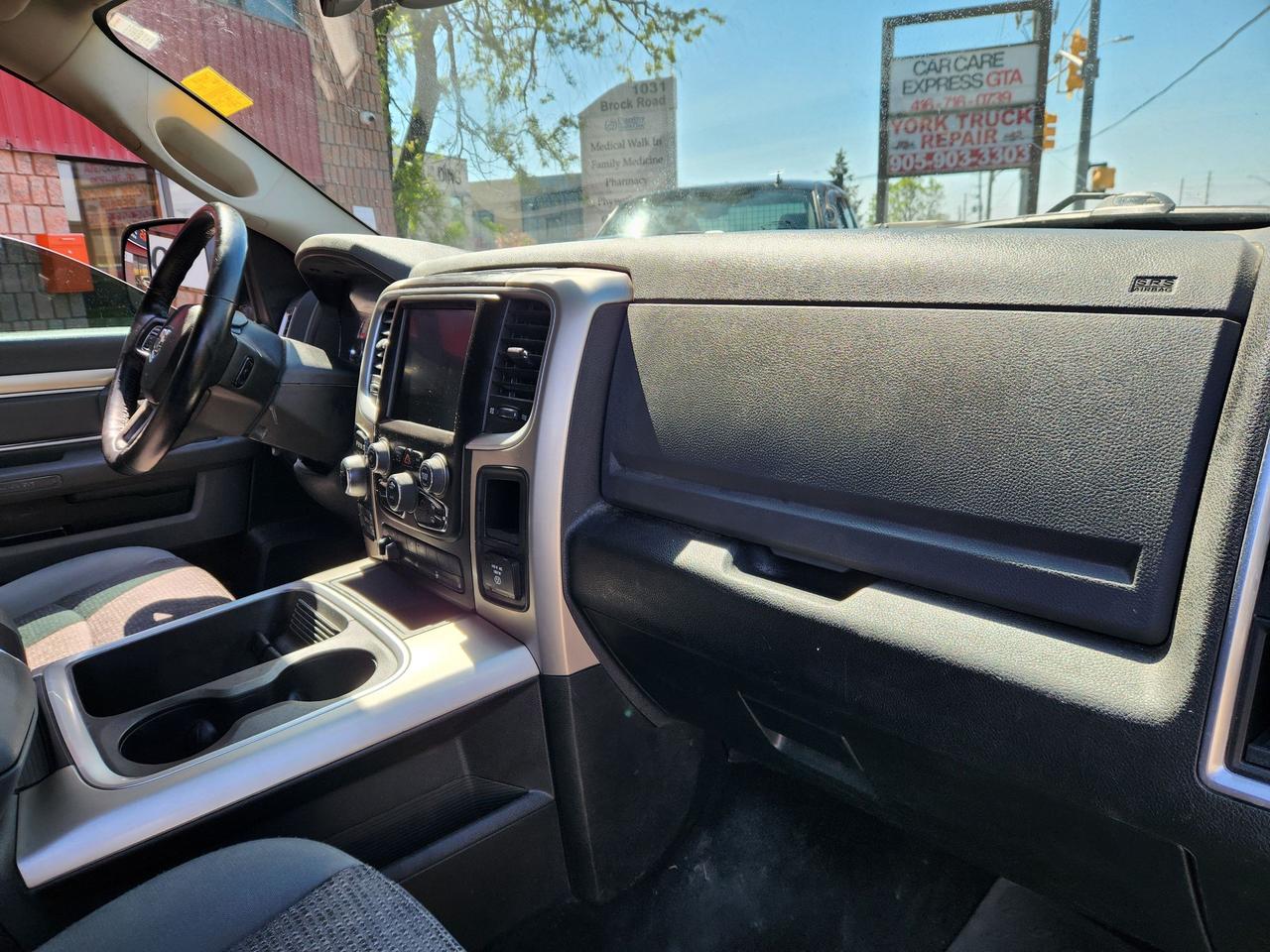 2016 RAM 1500 OUTDOORSMAN HEMI CREW CAB TONNEAU Photo
