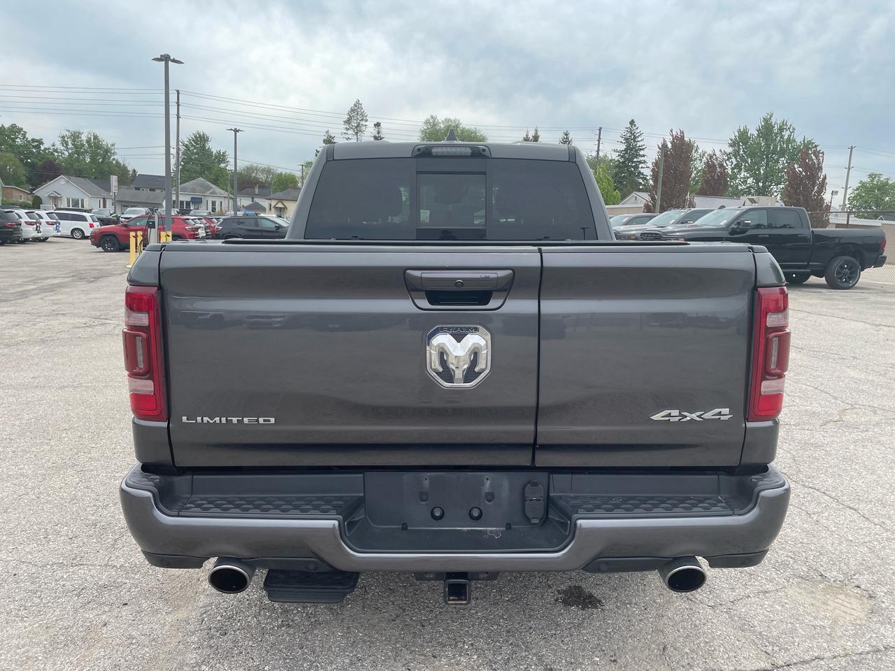 2024 RAM 1500 Limited PANORAMIC SUNROOF | RAMBOX CARGO MANAGEMENT Photo