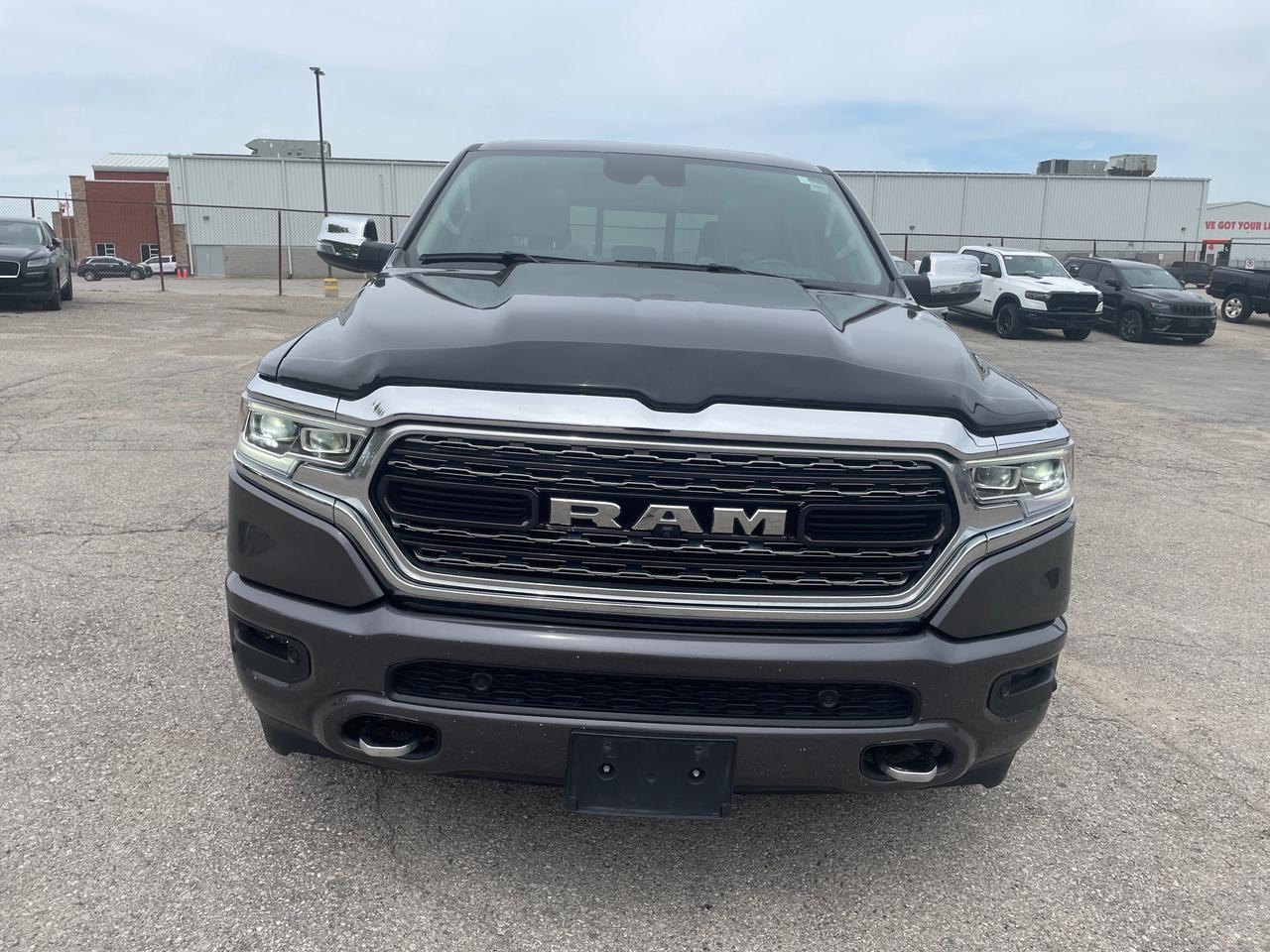 2024 RAM 1500 Limited PANORAMIC SUNROOF | RAMBOX CARGO MANAGEMENT Photo