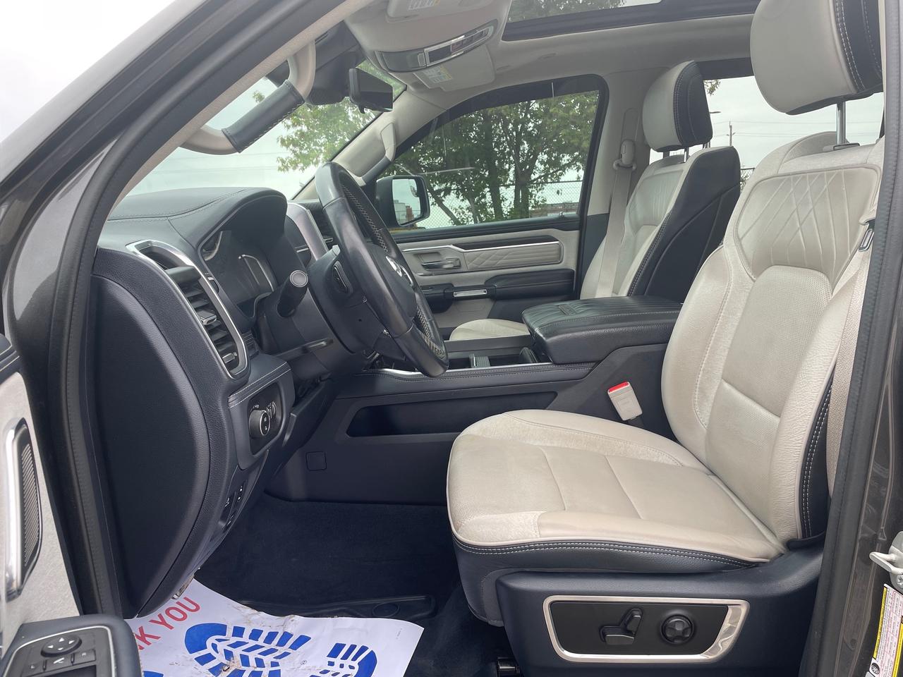 2024 RAM 1500 Limited PANORAMIC SUNROOF | RAMBOX CARGO MANAGEMENT Photo