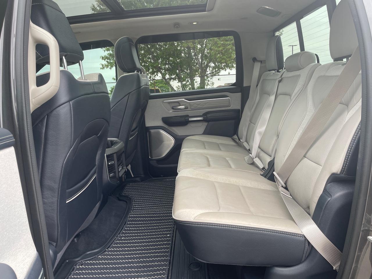 2024 RAM 1500 Limited PANORAMIC SUNROOF | RAMBOX CARGO MANAGEMENT Photo