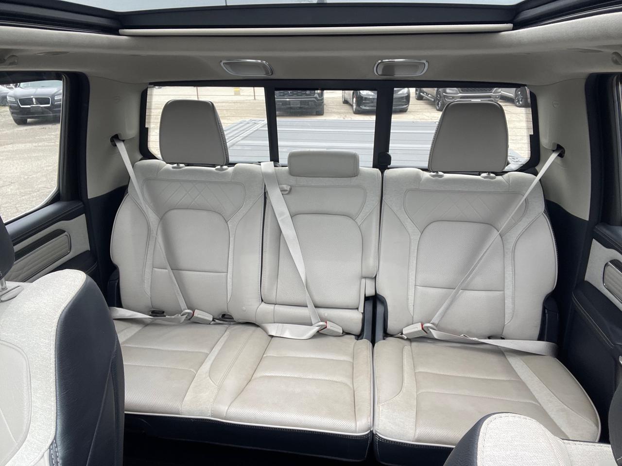 2024 RAM 1500 Limited PANORAMIC SUNROOF | RAMBOX CARGO MANAGEMENT Photo