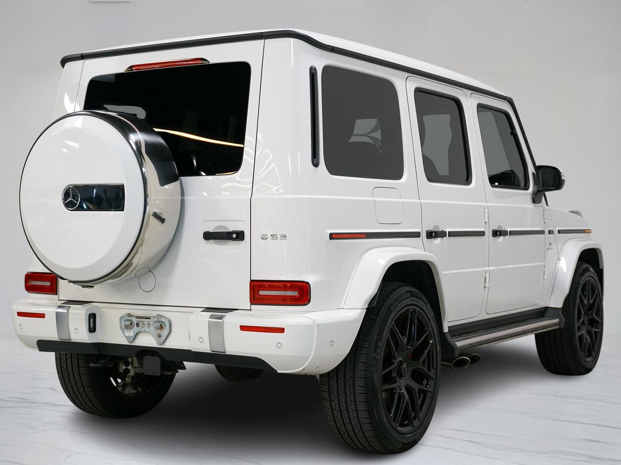 2019 Mercedes-Benz G-Class 63 | AMG | PREMIUM PKG | CARBON FIBRE | 22 IN Photo3