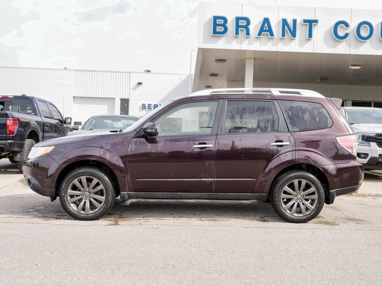 2013 Subaru Forester 5dr Wgn | AWD | LOW KM | PANO ROOF Photo2