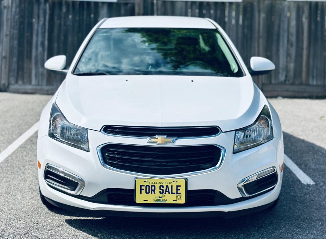 2015 Chevrolet Cruze 2LT Sedan FWD Photo
