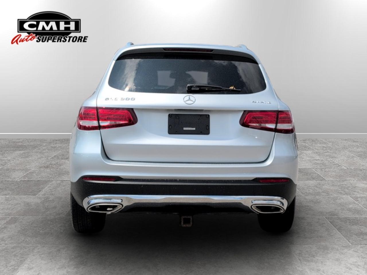 2016 Mercedes-Benz GLC 300 4MATIC®  **CLEAN CARFAX** Photo