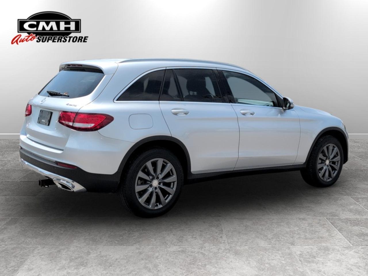 2016 Mercedes-Benz GLC 300 4MATIC®  **CLEAN CARFAX** Photo