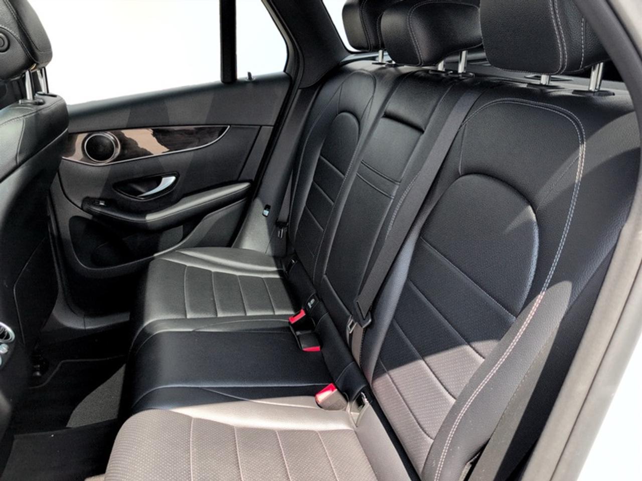 2016 Mercedes-Benz GLC 300 4MATIC®  **CLEAN CARFAX** Photo