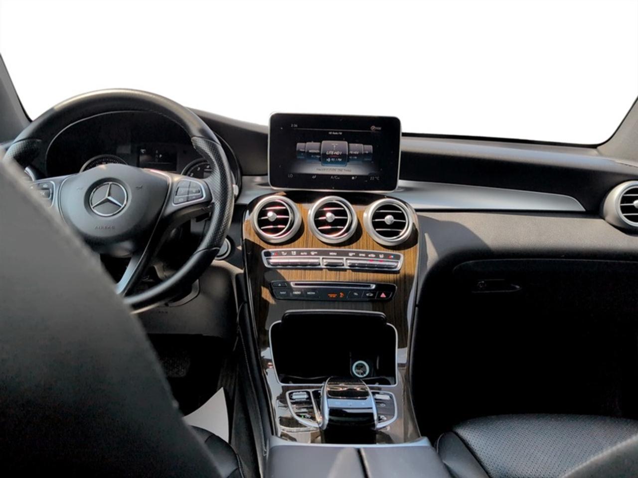 2016 Mercedes-Benz GLC 300 4MATIC®  **CLEAN CARFAX** Photo