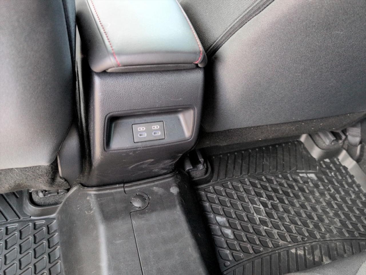 2024 Toyota Corolla SE Upgrade  **SE UPGRADE - LOW MILEAGE** Photo