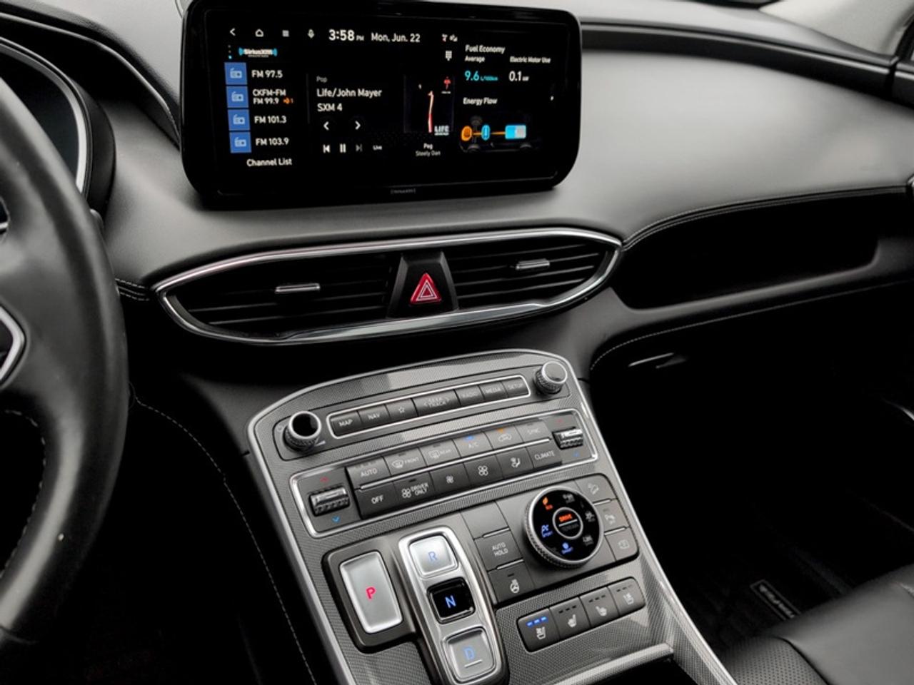2023 Hyundai Santa Fe Hybrid Luxury AWD  **PANO ROOF** Photo