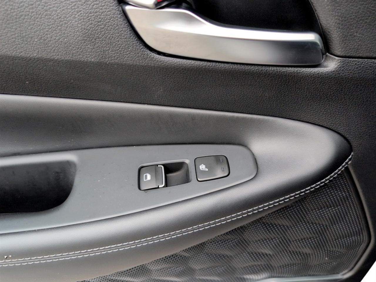 2023 Hyundai Santa Fe Hybrid Luxury AWD  **PANO ROOF** Photo