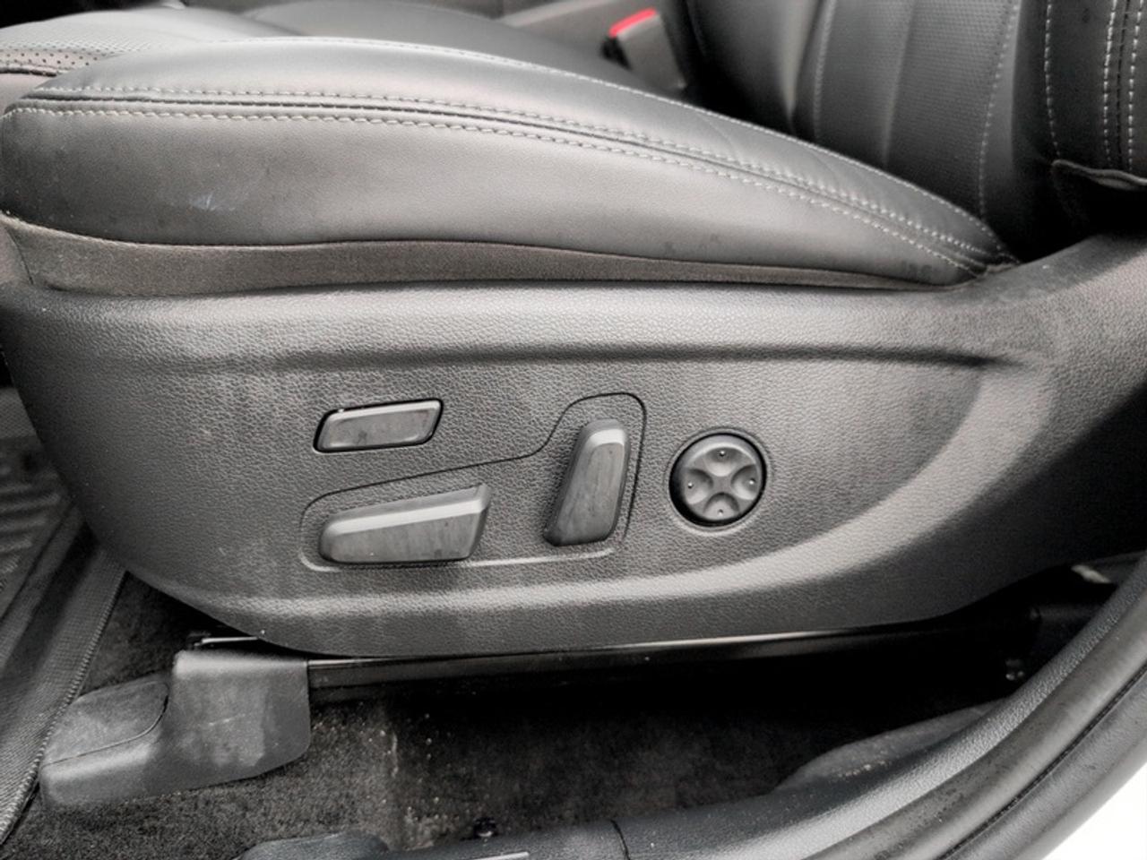 2023 Hyundai Santa Fe Hybrid Luxury AWD  **PANO ROOF** Photo