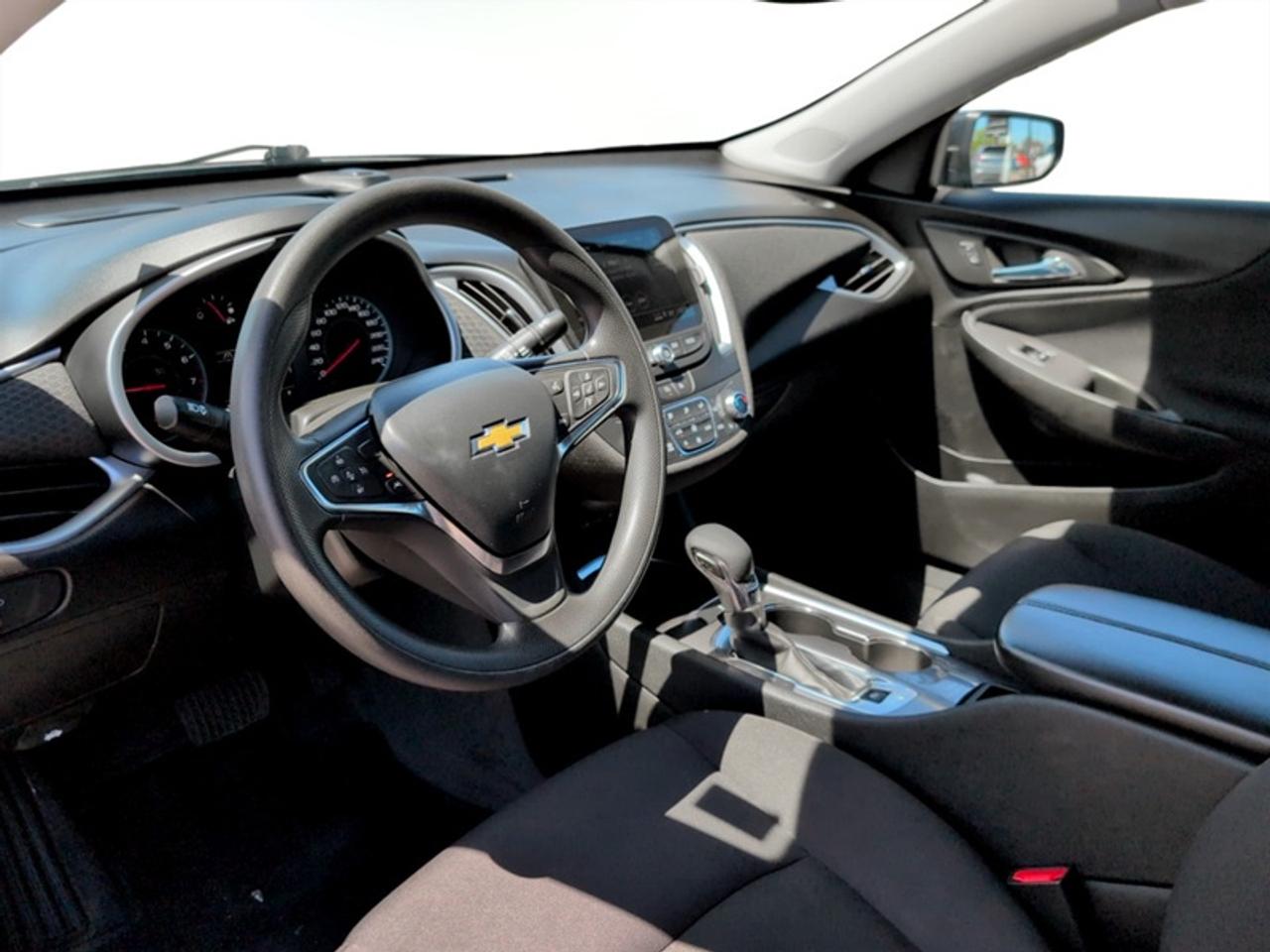 2023 Chevrolet Malibu LT  **CLEAN CARFAX** Photo