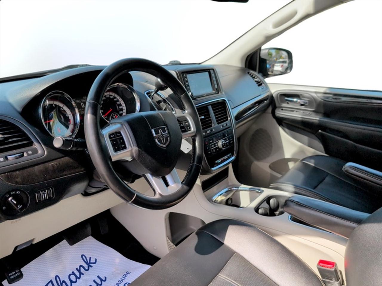 2018 Dodge Grand Caravan Crew Plus  **CLEAN CARFAX** Photo