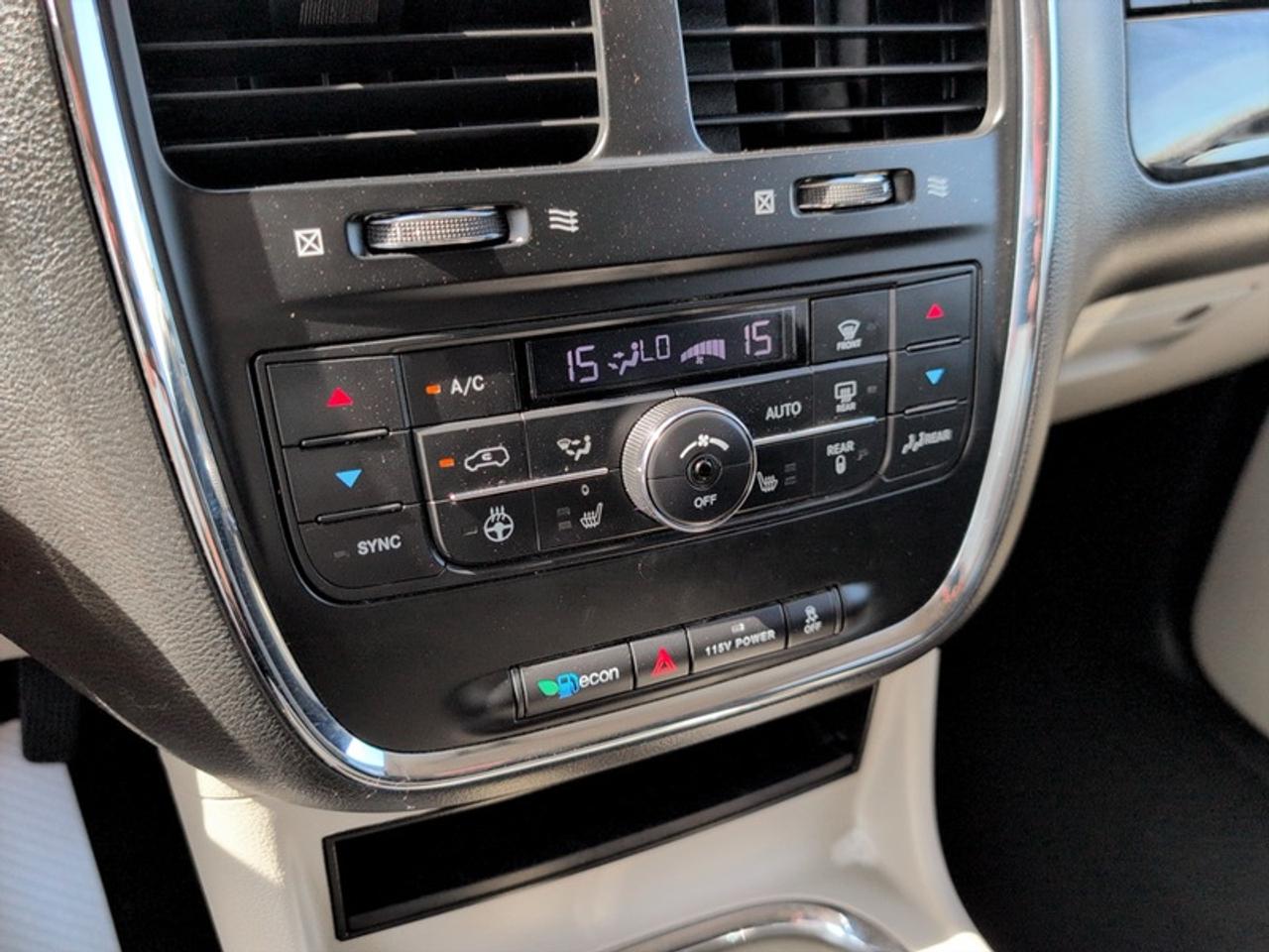 2018 Dodge Grand Caravan Crew Plus  **CLEAN CARFAX** Photo