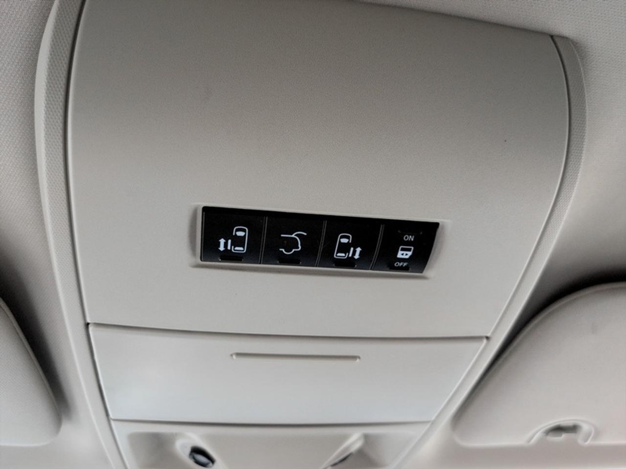 2018 Dodge Grand Caravan Crew Plus  **CLEAN CARFAX** Photo