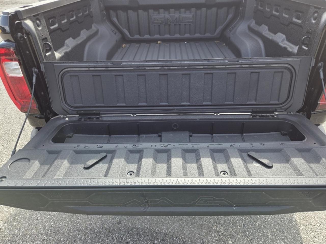 2026 GMC Canyon AT4  -  Heated Seats -  Remote Start Photo