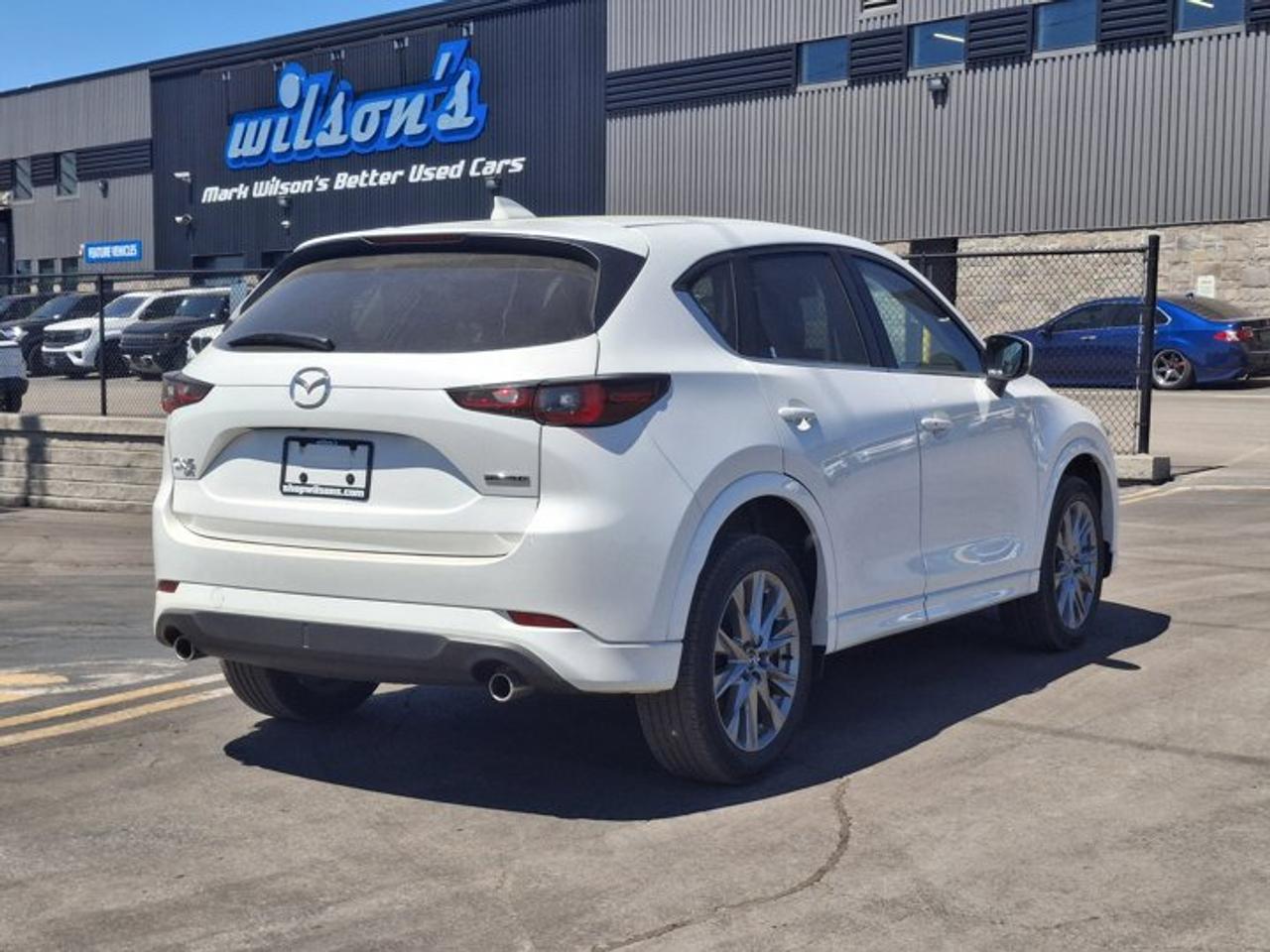 2025 Mazda CX-5 GT AWD | Leather | Sunroof | Nav | HUD | Cooled + Heated Seats | Heated Wheel | Bose | and More ! Photo