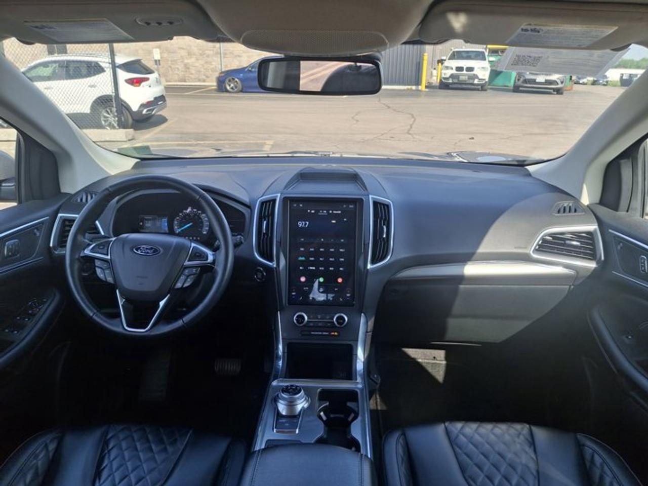 2024 Ford Edge Titanium AWD | Leather | Heated Seats | Remote Start | Power Liftgate | CarPlay + Android and More ! Photo