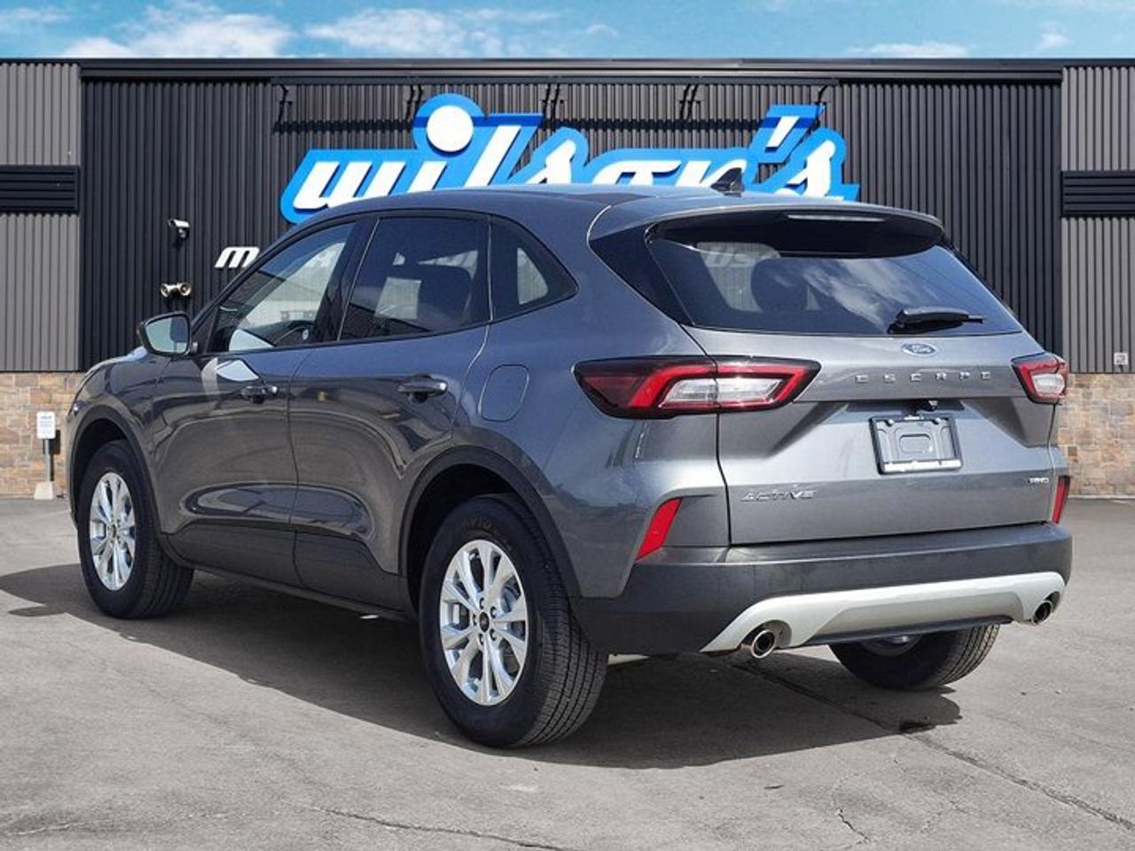 2025 Ford Escape Active AWD | Heated Wheel + Seats | BSW | Remote Start | CarPlay + Android | Rear Camera | and More! Photo