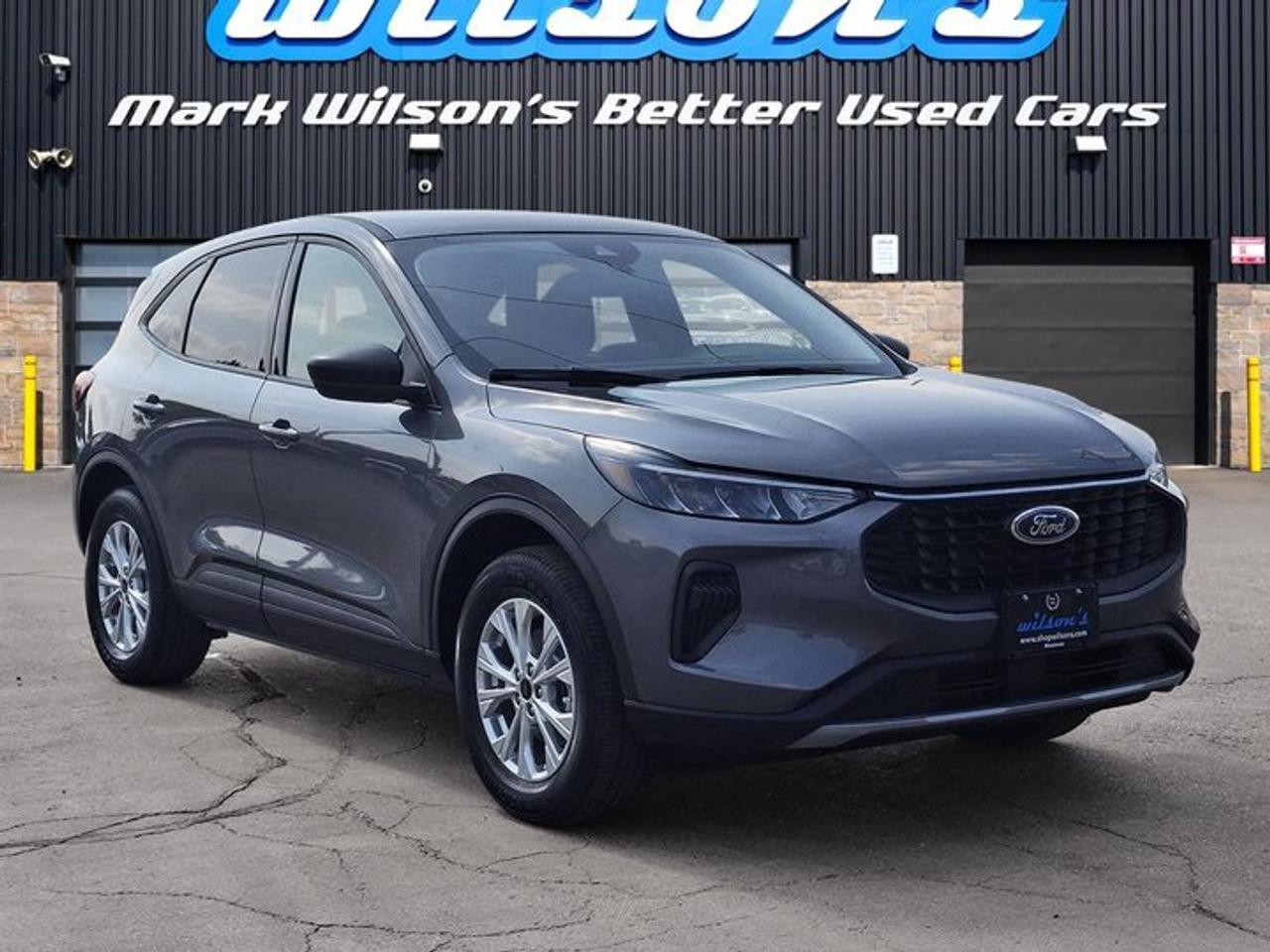 2025 Ford Escape Active AWD | Heated Wheel + Seats | BSW | Remote Start | CarPlay + Android | Rear Camera | and More! Photo