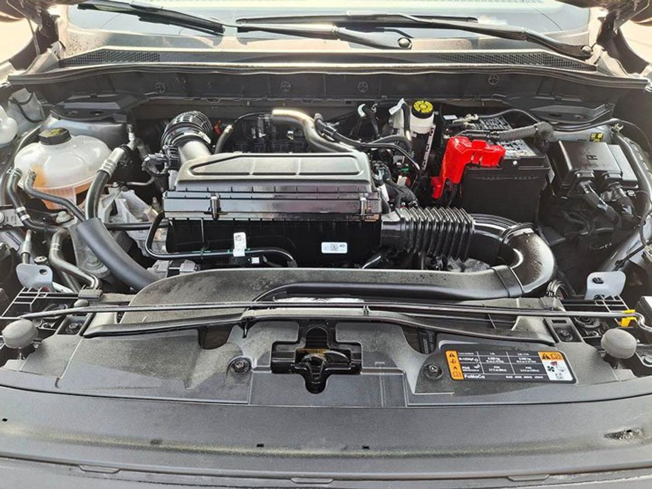 2025 Ford Escape Active AWD | Heated Wheel + Seats | BSW | Remote Start | CarPlay + Android | Rear Camera | and More! Photo
