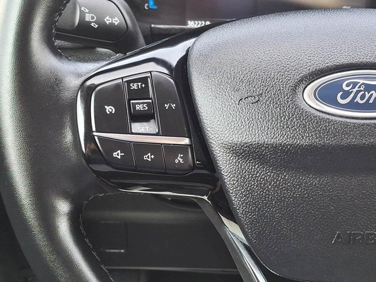 2025 Ford Escape Active AWD | Heated Wheel + Seats | BSW | Remote Start | CarPlay + Android | Rear Camera | and More! Photo
