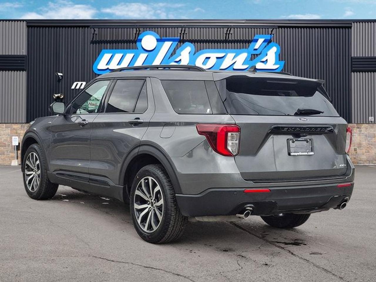 2023 Ford Explorer ST-Line AWD | Leather Trim | Twin Panel Sunroof | Nav | 360 Camera | Adaptive Cruise | and More ! Photo