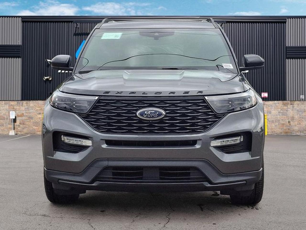 2023 Ford Explorer ST-Line AWD | Leather Trim | Twin Panel Sunroof | Nav | 360 Camera | Adaptive Cruise | and More ! Photo
