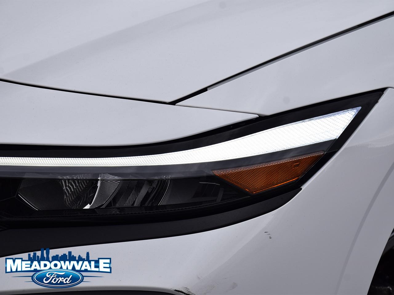2024 Hyundai Elantra Essential Photo2