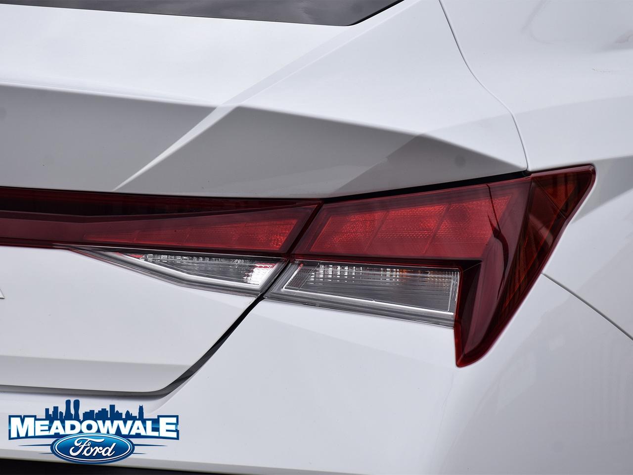 2024 Hyundai Elantra Essential Photo