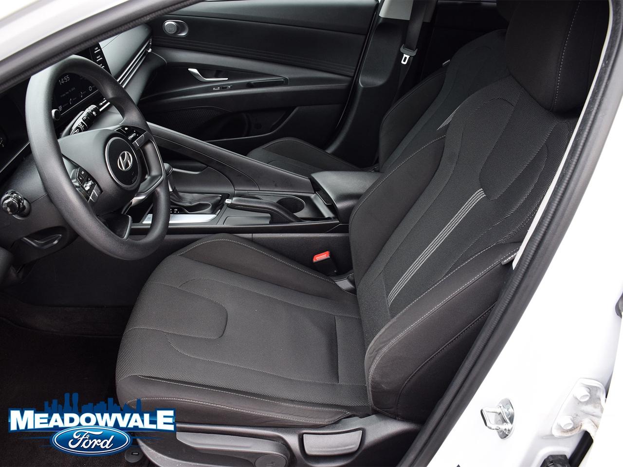 2024 Hyundai Elantra Essential Photo