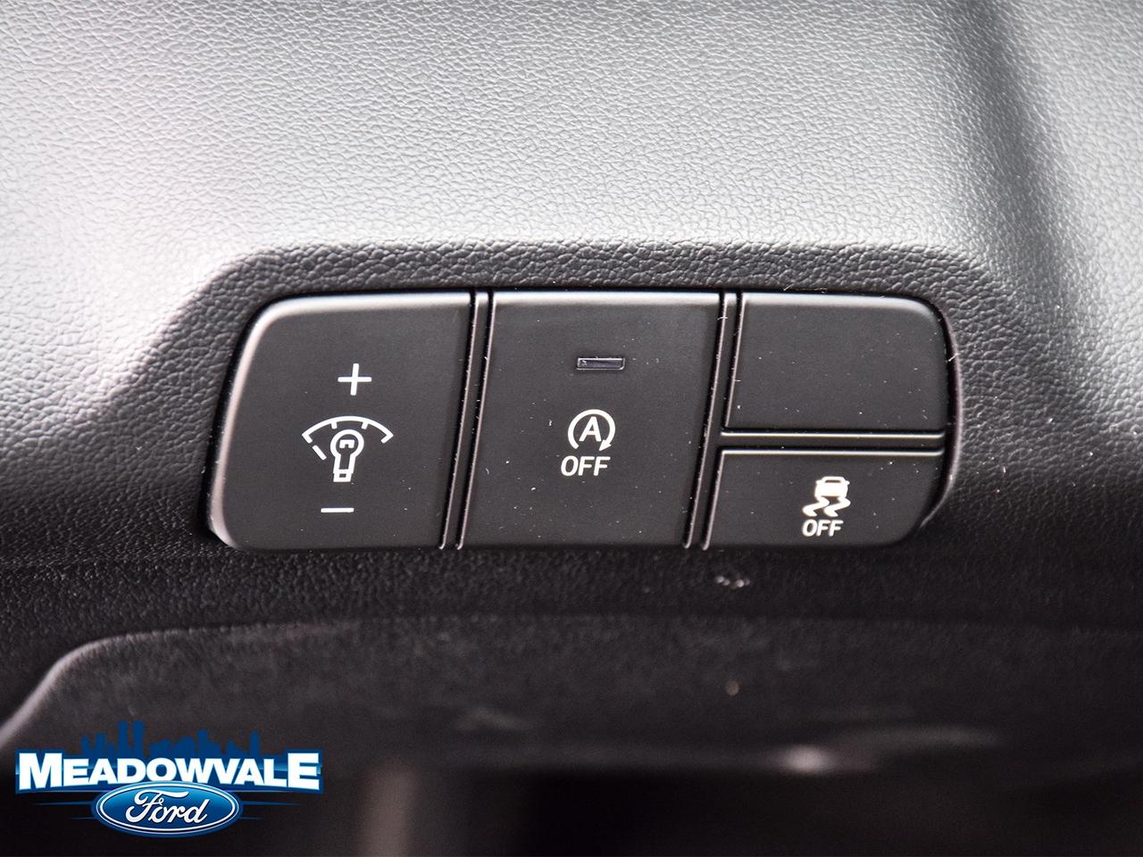 2024 Hyundai Elantra Essential Photo