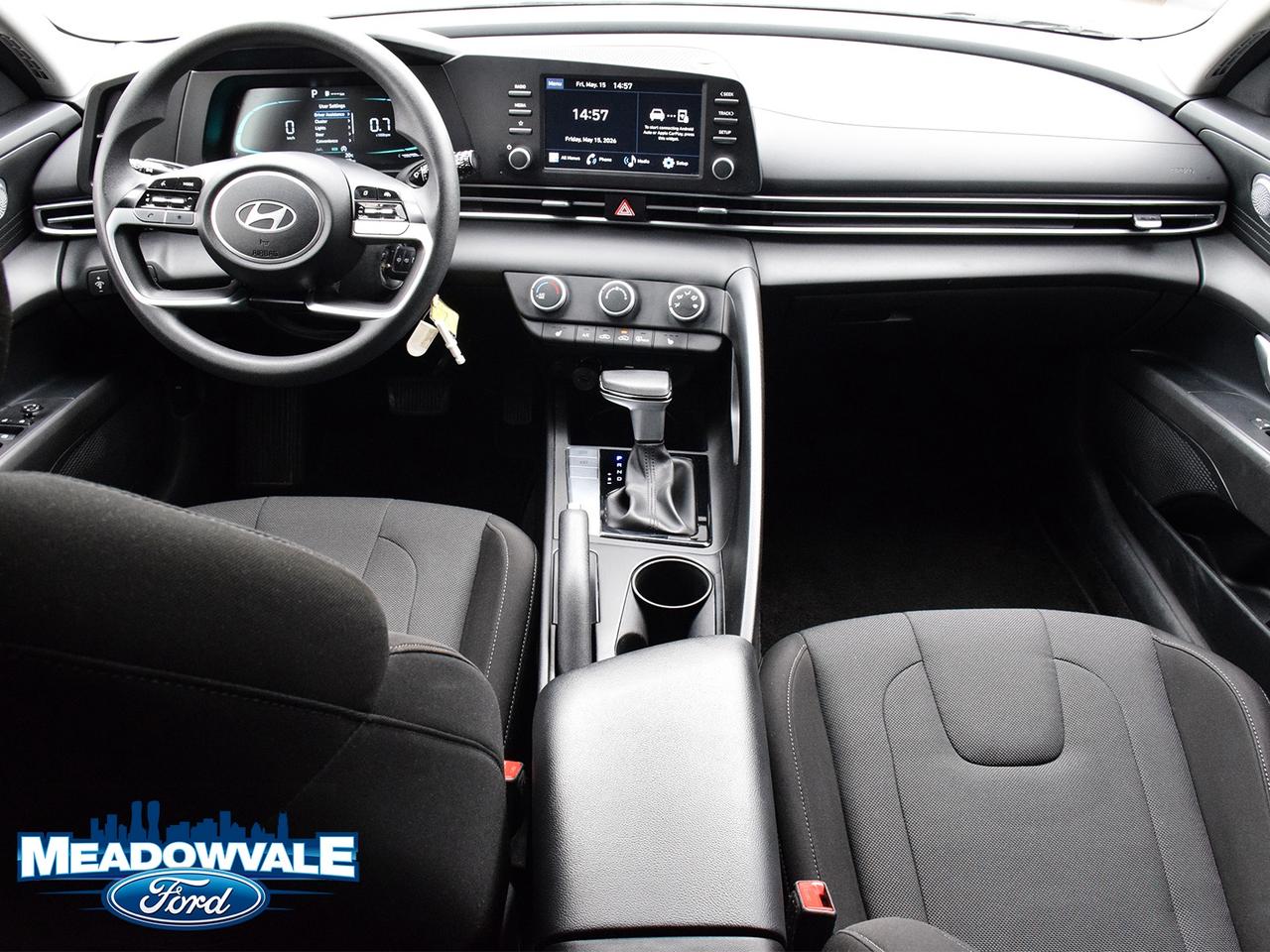 2024 Hyundai Elantra Essential Photo