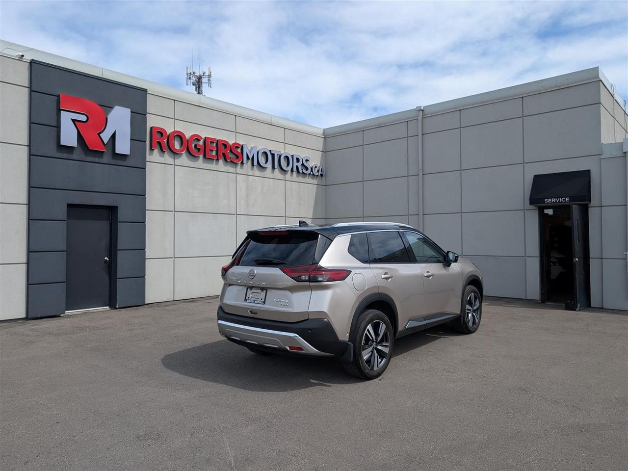 2022 Nissan Rogue PLATINUM AWD - NAVI - PANO ROOF - 360 CAM - TECH FEATS Photo