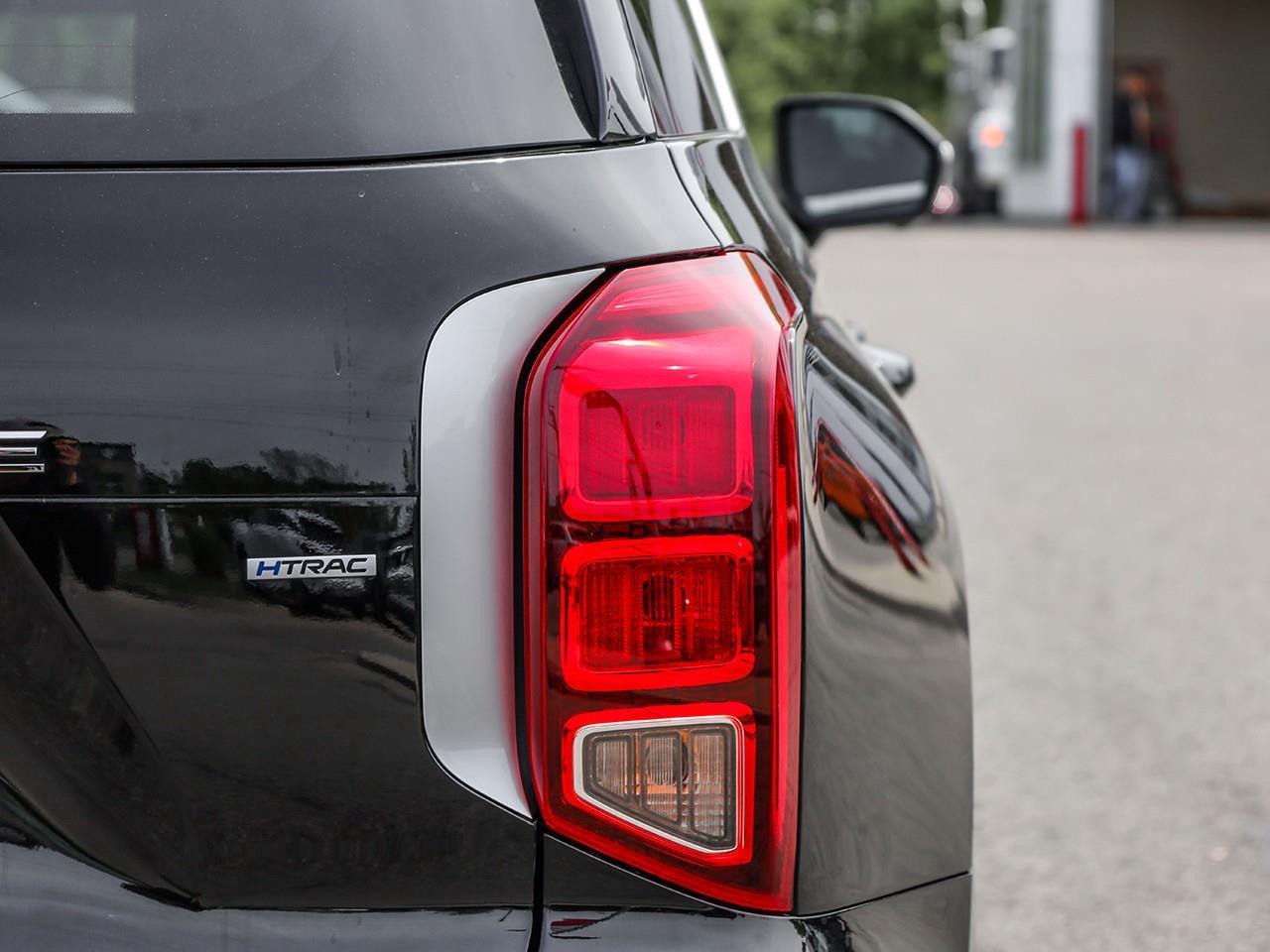 2025 Hyundai PALISADE Urban 8 Passenger Photo