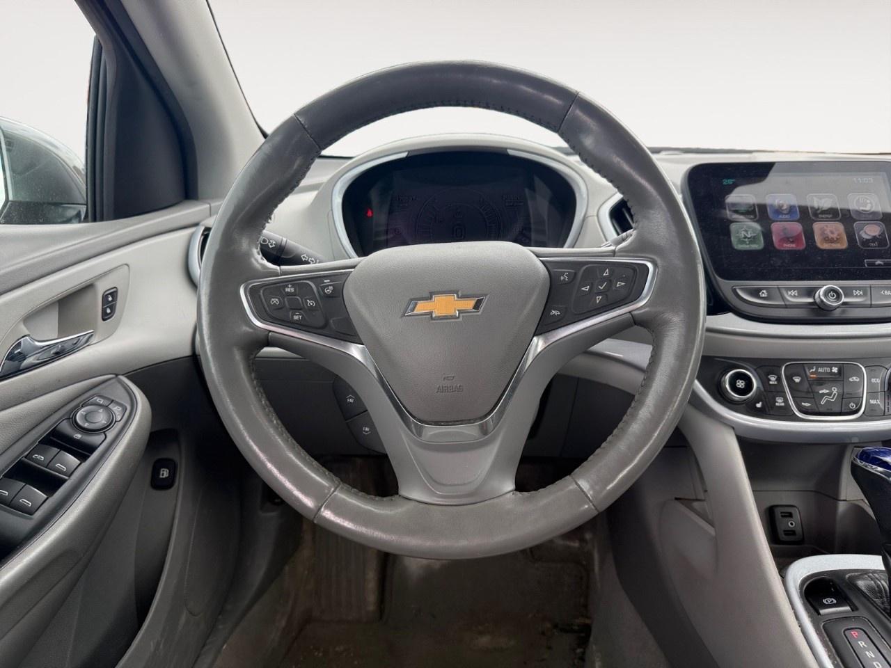 2016 Chevrolet Volt Hatchback LT Photo