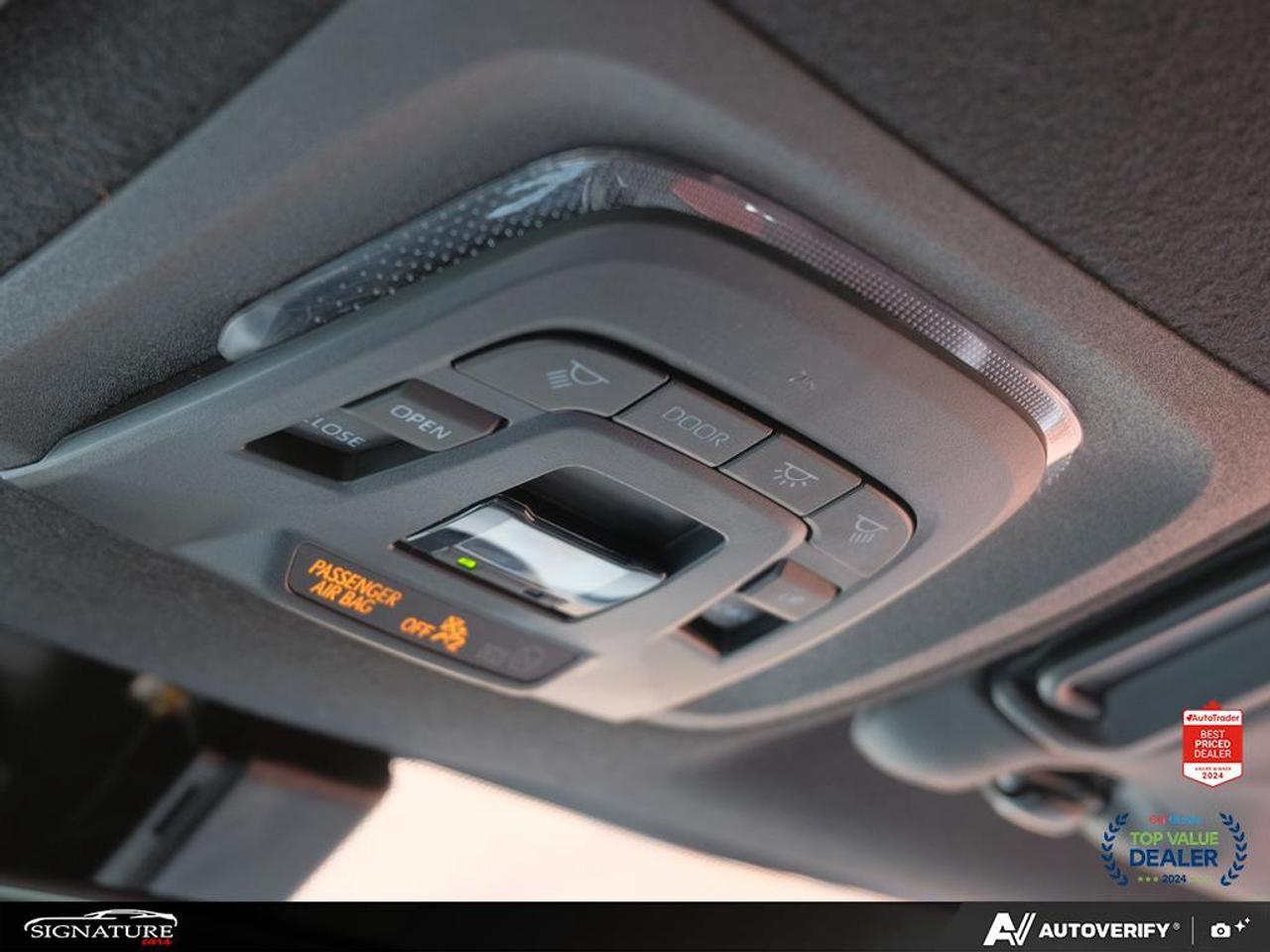 2024 Toyota Corolla SE Upgrade No Accident Sunroof Carplay BSM Photo