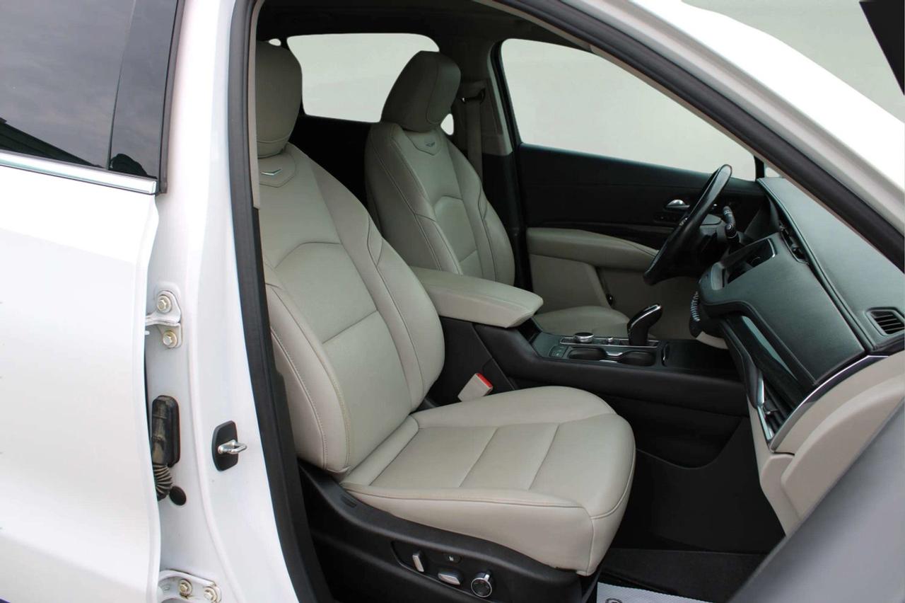 2020 Cadillac XT4 Premium Luxury Photo