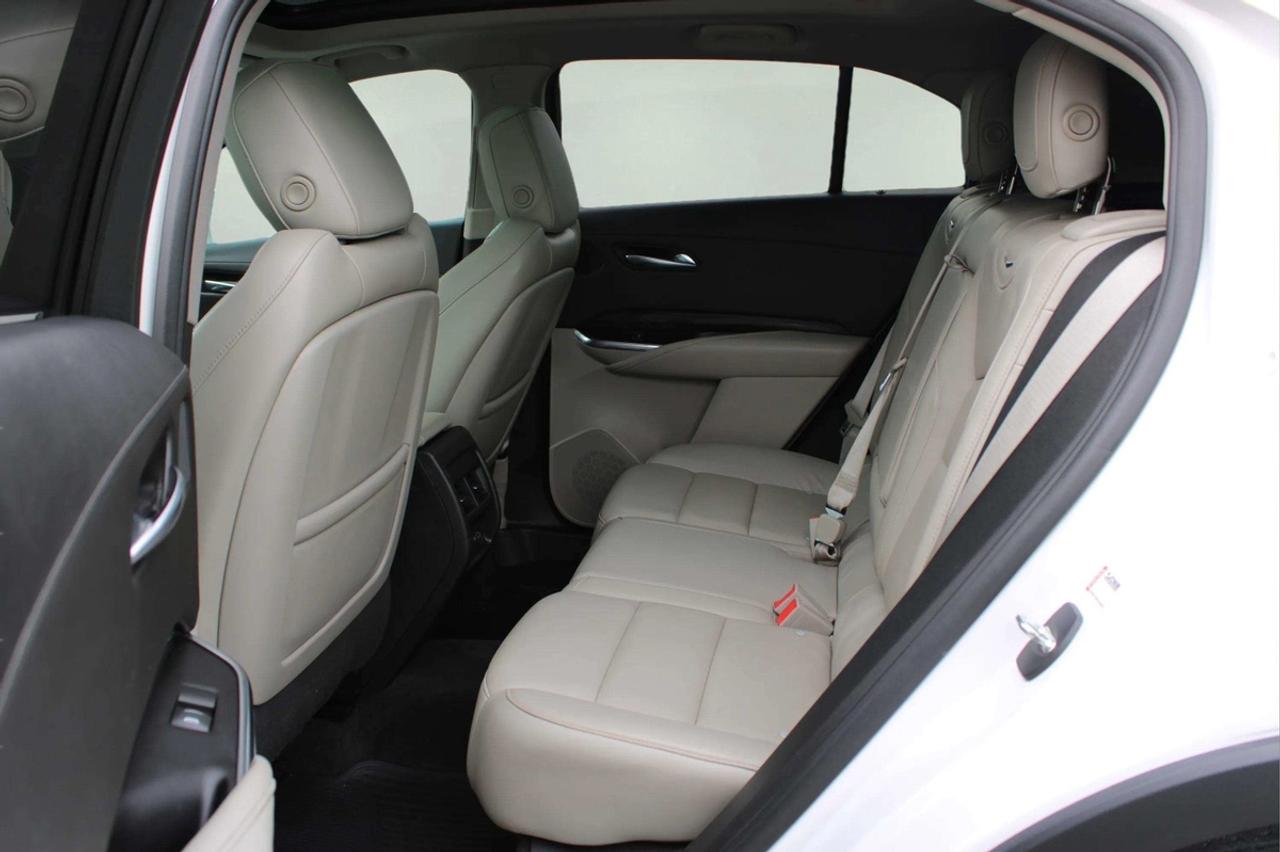 2020 Cadillac XT4 Premium Luxury Photo