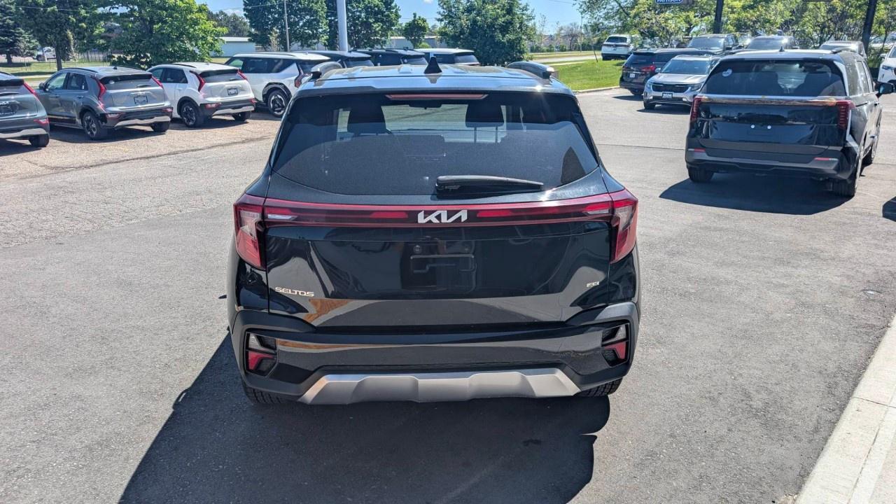 2024 Kia Seltos EX AWD Photo