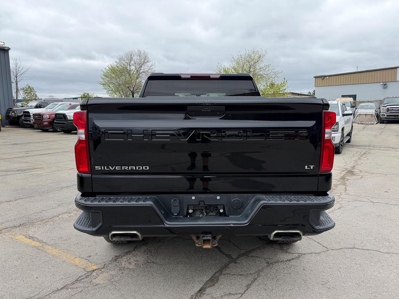 2020 Chevrolet Silverado 1500 LT Trail Boss Z71 Crew Photo3
