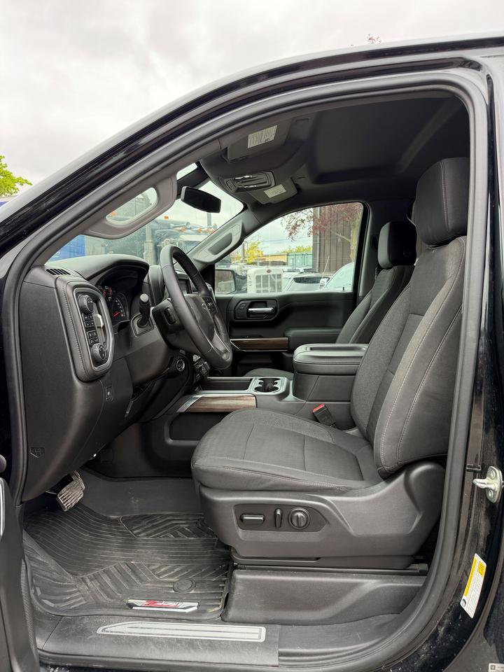 2020 Chevrolet Silverado 1500 LT Trail Boss Z71 Crew Photo