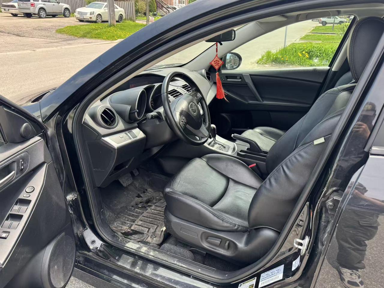 2011 Mazda MAZDA3 4DR HB SPORT AUTO GS Photo