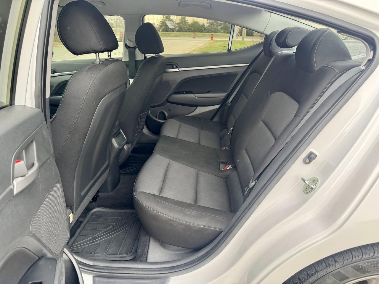 2017 Hyundai Elantra GL Photo