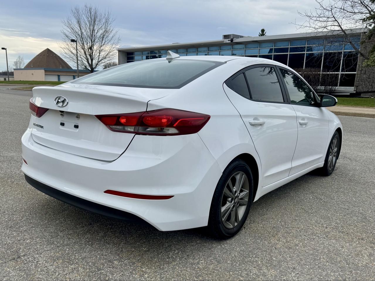 2017 Hyundai Elantra GL Photo