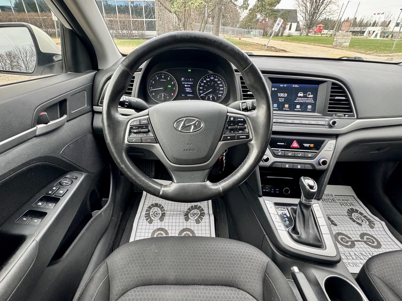 2017 Hyundai Elantra GL Photo
