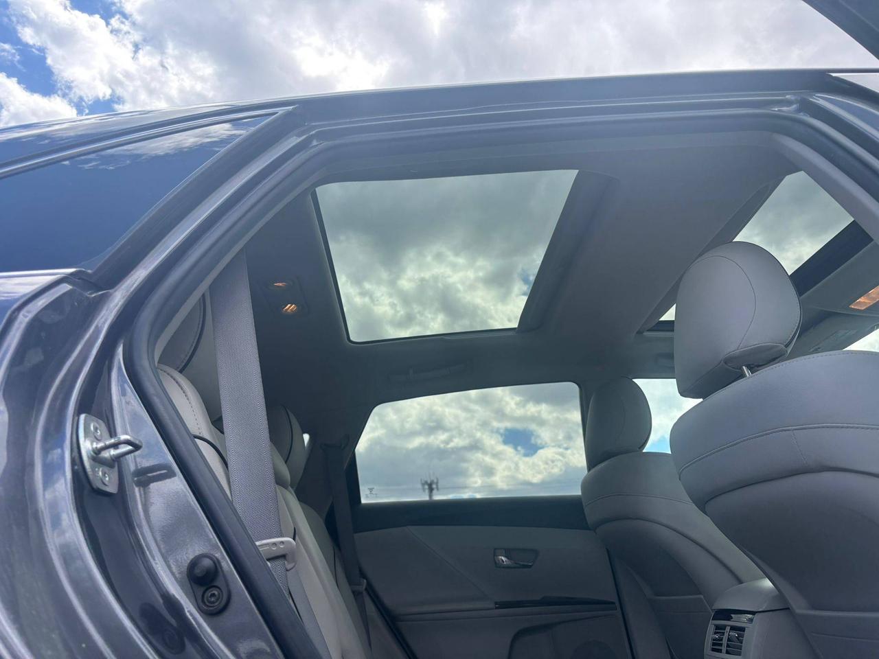 2011 Toyota Venza 4DR WGN V6 AWD Photo